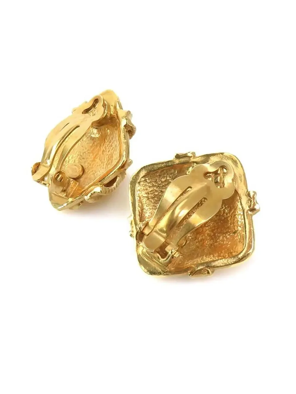Auth Chanel Vintage Cc Logo Clip On #302729C38B